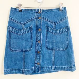 Free People (2/4) Denim Button Up Mini Skirt in Medium Wash